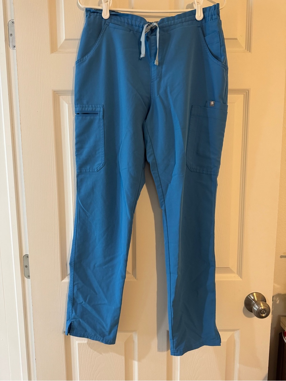 Figs Women's Yola Scrub Pants in Capri Blue